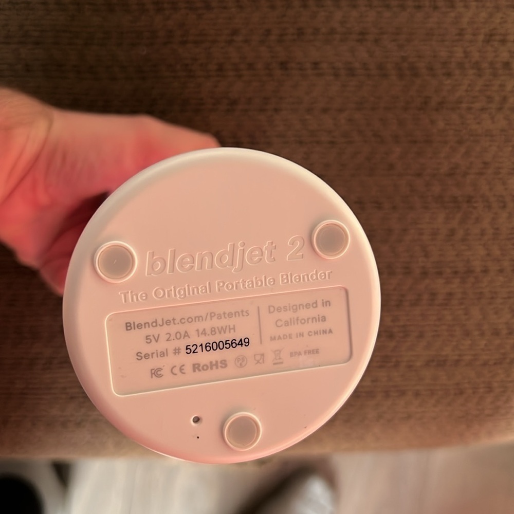 BlendJet 2 Portable Blender White USB-C Rechargeable 16oz w/ Box - Picture 6 of 8